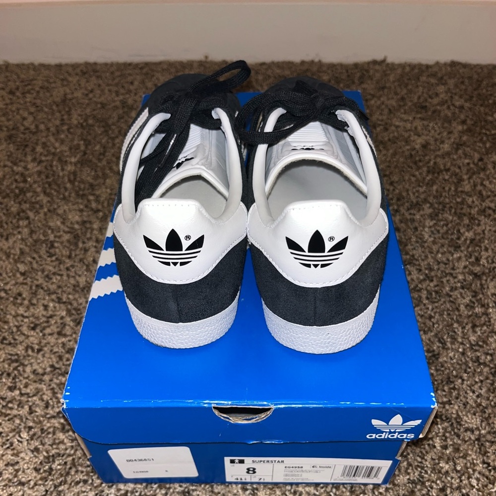 Black and White Adidas Gazelle - Picture 5 of 6